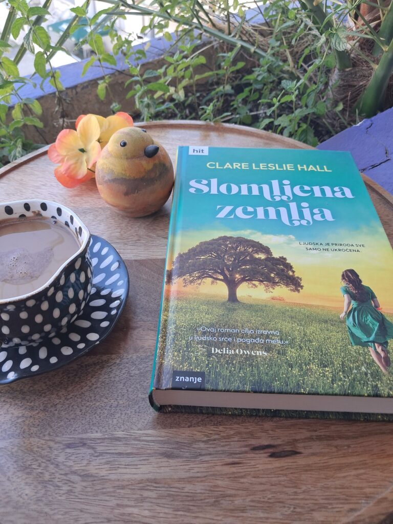 Clare Leslie Hall Slomljena zemlja